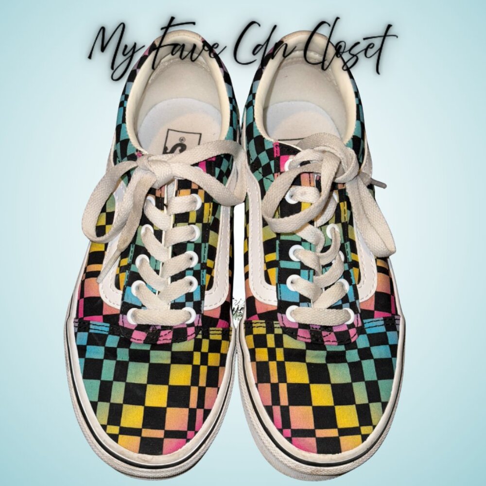 Like NEW Vans Rainbow Checkered Ward Sneakers Youth 2